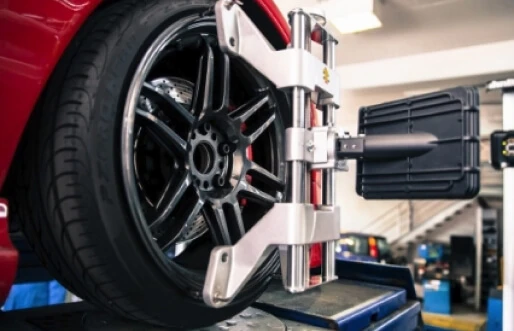 4 wheel alignment service image